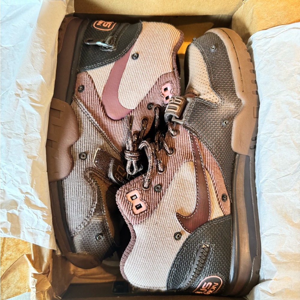 Travis Scott NIke Air Trainer 1 SP Chocolate